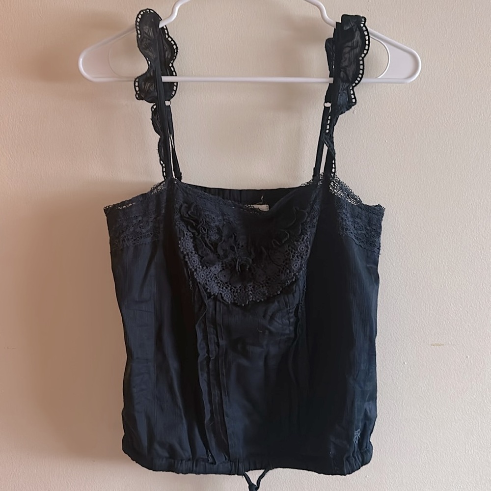 Abercrombie and Fitch top